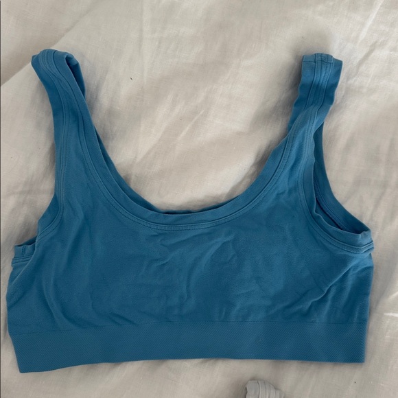 Hanro Touch Feeling Crop Top Bralette sz M - Picture 3 of 5